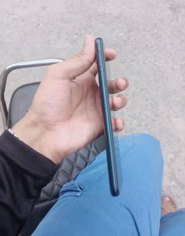 Tecno camon 17 with box only 5