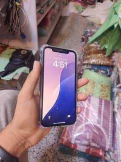 I phone xr 10/8.5 condition excellent