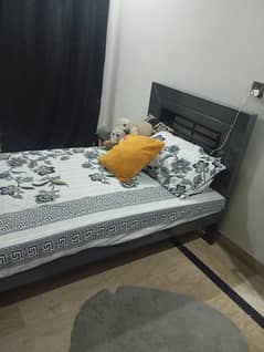 Single bed including mattress