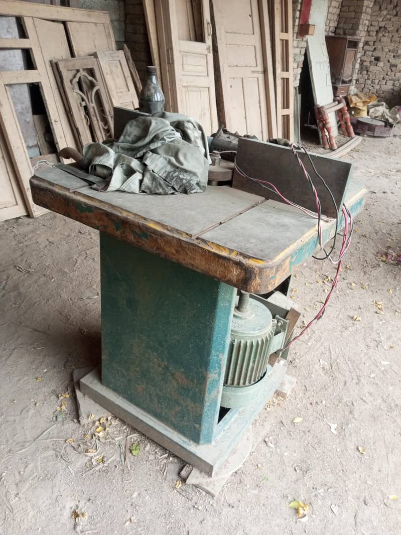 Ara Machine with Small Peter and Spindal Machine with 3 hpr Motor 3