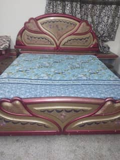 full furniture hai sofa aur sofa table nahi hai baqi bed, almari