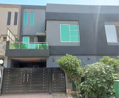 5 Marla Used House For Sale In Bahria town Lahore