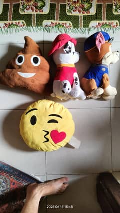 Stuffed character toys emoji paw petrol