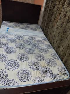 Single wooden Bed with Metress