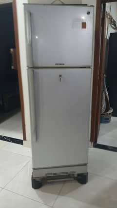 Pel Full size refrigerator