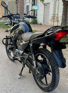 Yamaha YBR 125G sirf WhatsApp 03010387314