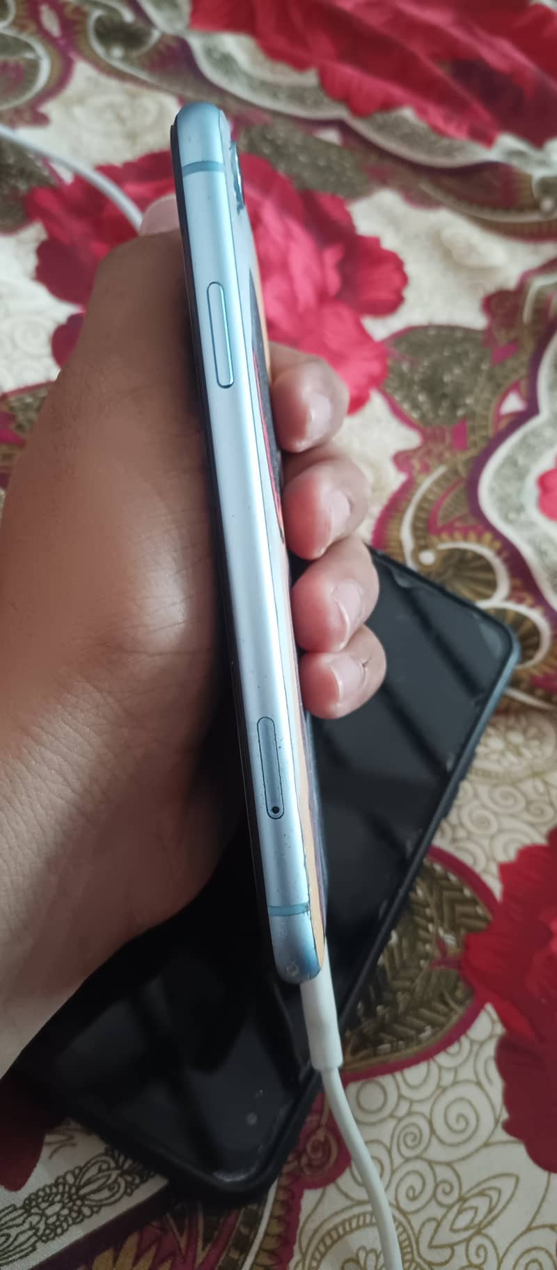 IPHONE XR NON PTA EXCHANGE POSSIBLE 4
