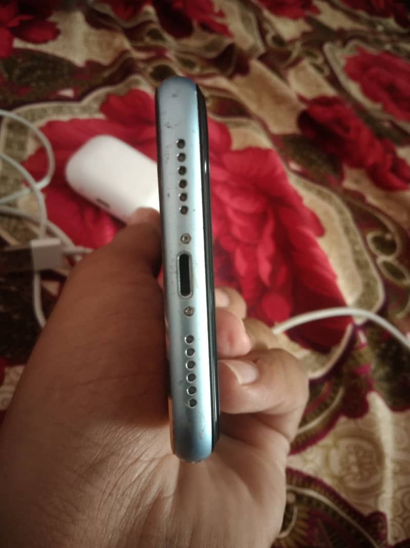 IPHONE XR NON PTA EXCHANGE POSSIBLE 5
