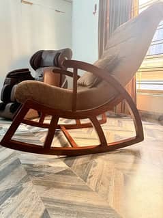 Rocking/Easy Chair