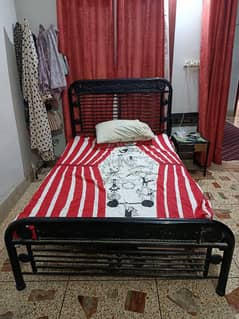 Bed Dressing table Side table and Trunk
