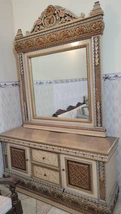 dressing table