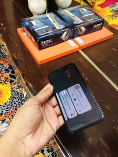 Iphone 12 64GB 0-3-0-1-7-6-7-4-7-0-5