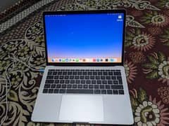 Macbook pro 2016  13 inch