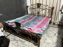 Urgent Sale Full Furniture Set, Bed, Dining Table, Dressing Mirror