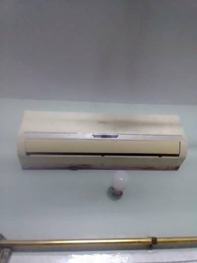 diakool split non inverter 1.5 ton 03273345866