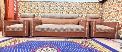 5 seaters sofa