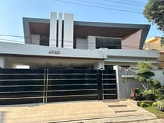 3 Bedrooms 1 kanal Upper Floor