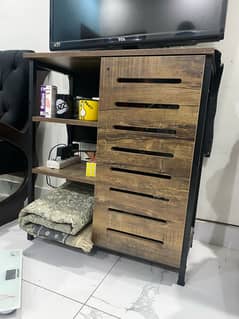 Wooden Table - Excellent Condition like NEW