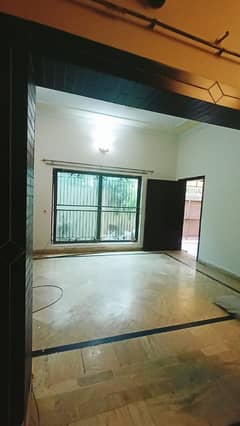 3 Bads10 Marla Upper Portion Available For Rent in Mustafa Town