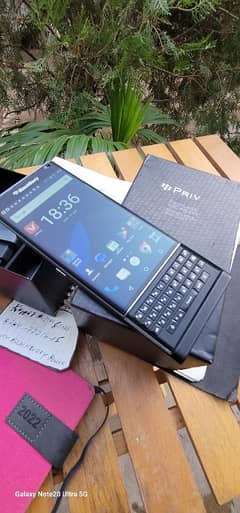 BlackBerry priv in lush condition with box (PTA APPROVED )03047771615