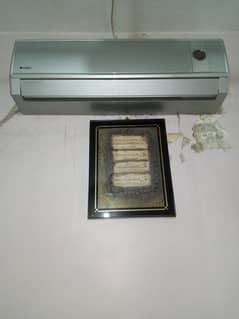 Gree 1.5 ton AC for sale