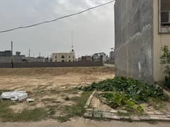 executive block good location 25 feet road near to main road