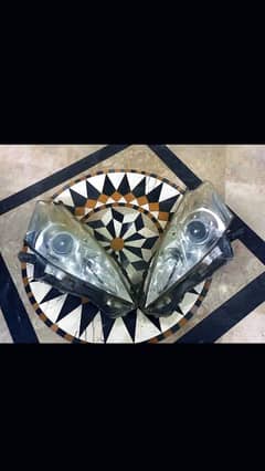 Toyota Prius alpha  head light