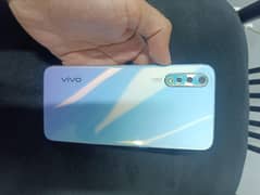 VIVO S1 4/128