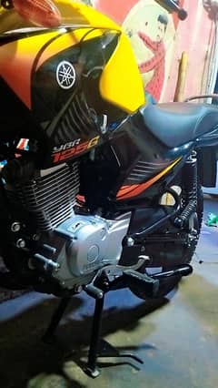 Yamaha YBR 25 MODEL