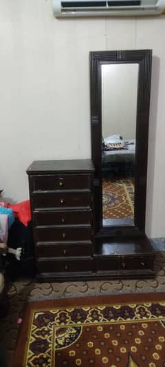 dressing table