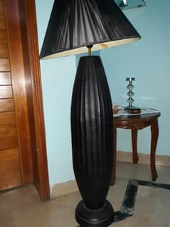 lamp in black