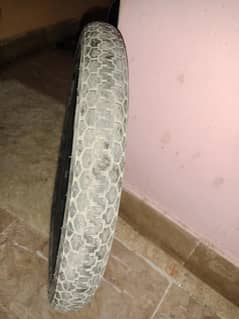 new tair hai zada uz nai 4 ma uz kia hai jo gari k sat ata hai