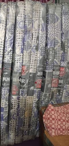 Single matress