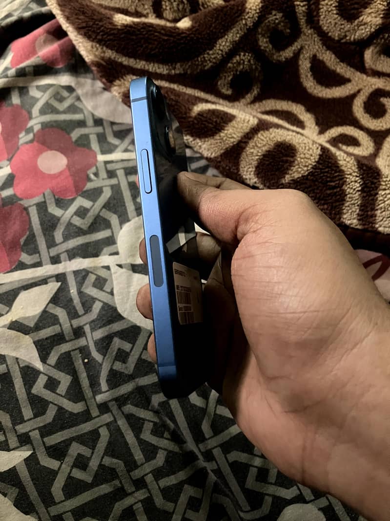 Iphone 13 mini 256gb jv 10/10 condition not an single issue 4