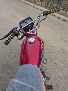 Honda CG-125.      O3O725II79O
