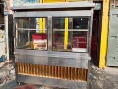 burger Showarma Counter. With Farayr