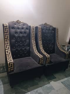 sofa and satty
