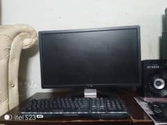 Dell Computer  Set with woofer speakers