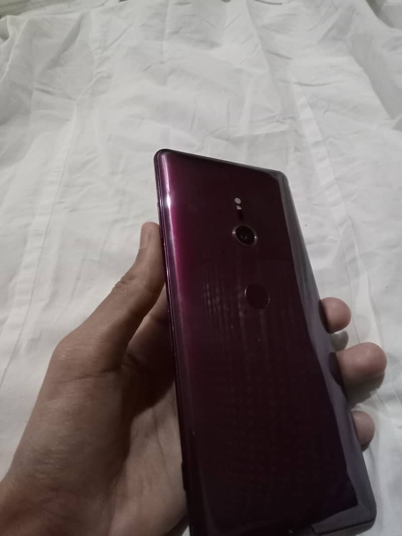 SONY XPERIA XZ3 PTA APPROVED CLEAR DISPLAY  exchange possible 3