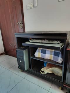 Wood Gaming PC Table price is negotiable