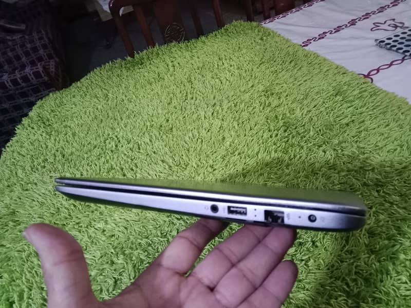 HP notebook AMD A10 1080p quad core processor with ssd 7