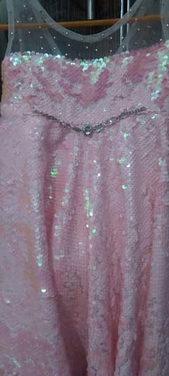 pink maxci 1 to 2 years baby  girl in new condition