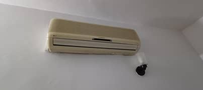 LG Ac working condition 1.8 ton