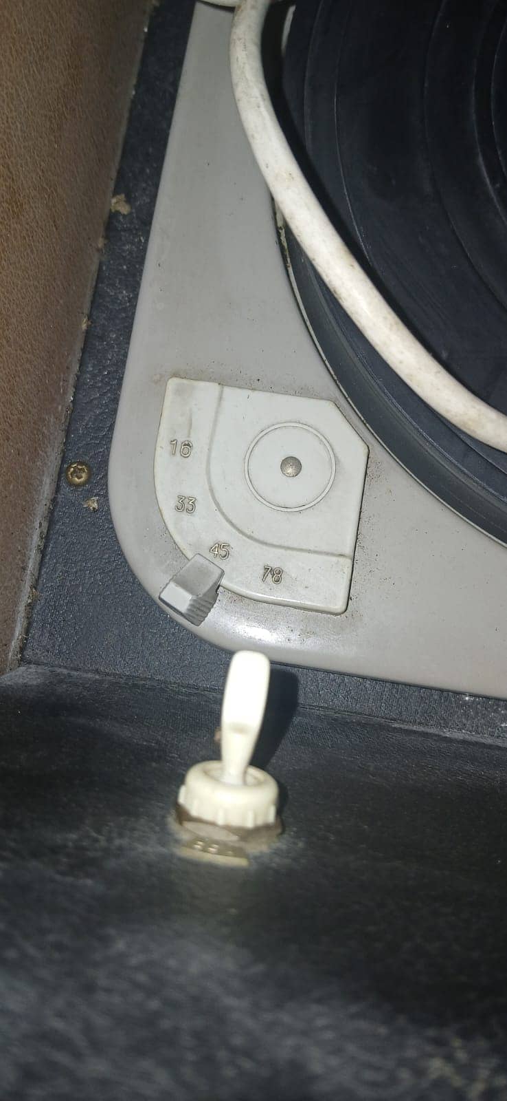 Record player/turntable 2