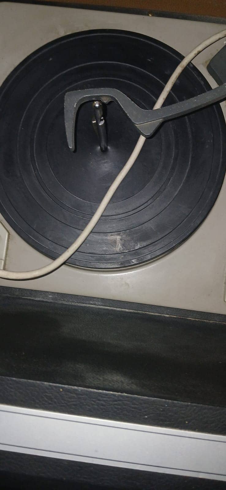 Record player/turntable 3