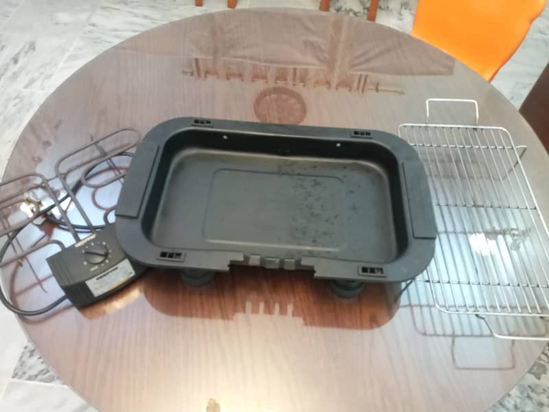 Geepas Electic Grill 2