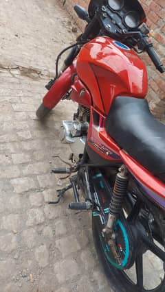 self start 5 gear transmission United deluxe 125cc mint condition bike