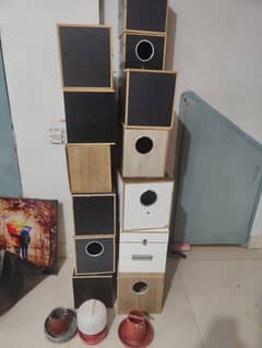 breeding box, food carrier and water bottles