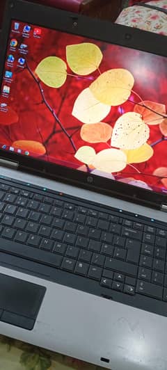 hp laptop with speakers & high quality charger