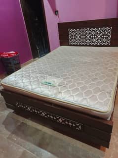bed set without mattress